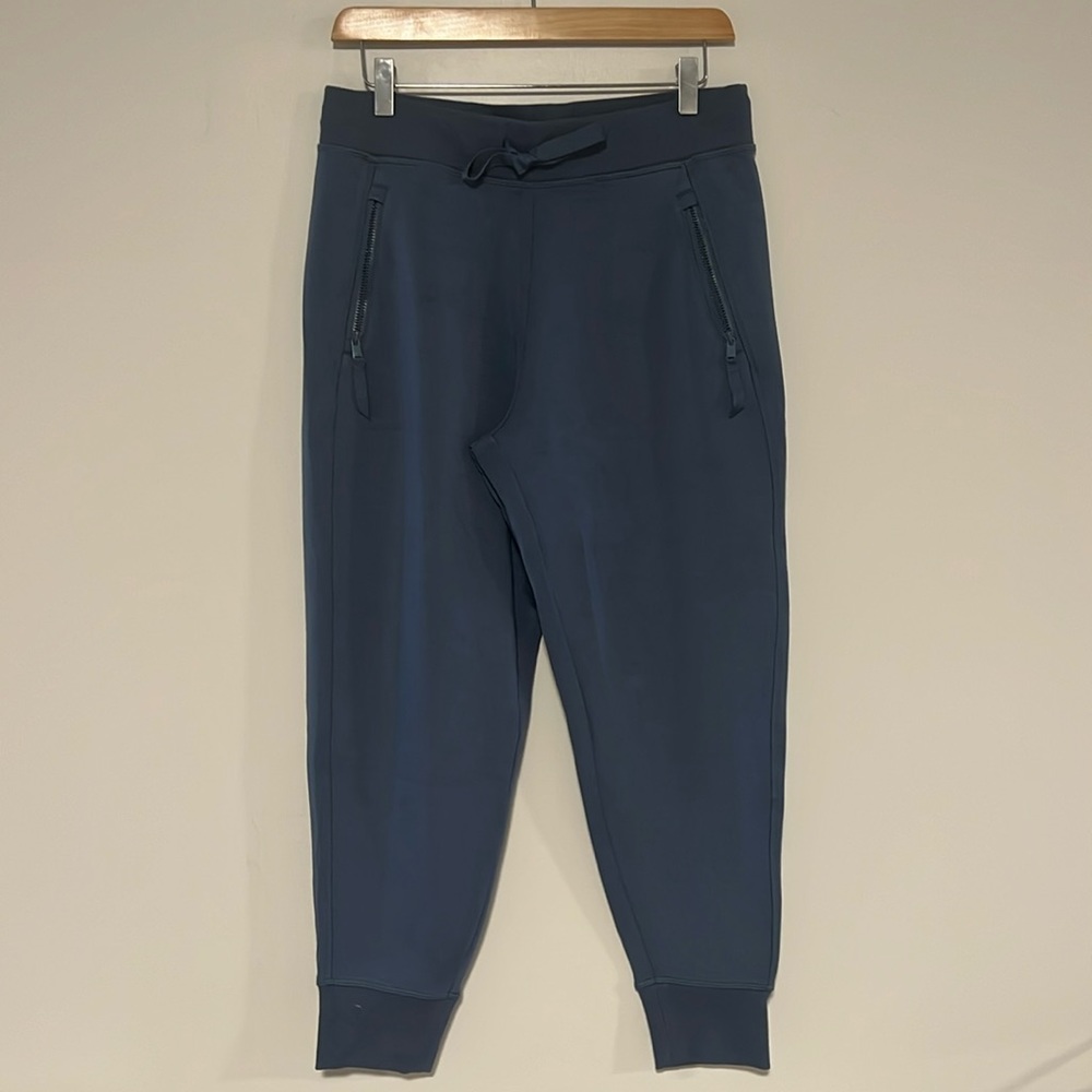 Kirkland Signature Women’s sweatpants